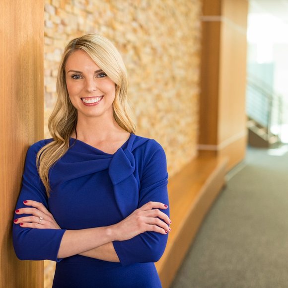 Meet your Posher, Kelli - Picture 3 of 5